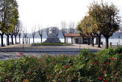 Piazzale della Vittoria - Monumento ai Caduti