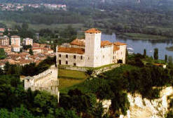 Rocca Borromeo - Veduta dall'aereo