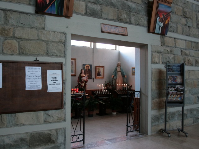 Entrata cappellina (Vista Chiesa)