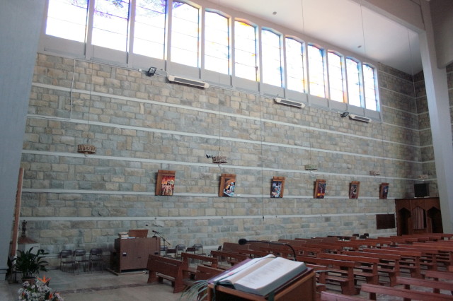 Vista dall'altare sinistra