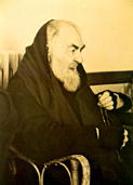 http://www.abol.it/padrepio/img/biog2th.jpg