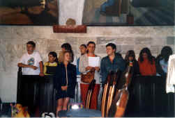 014.jpg (264551 byte)