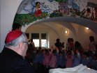 L'Arcivescovo durante la visita pastorale