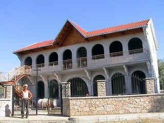 Alb03 006.JPG (25207 byte)