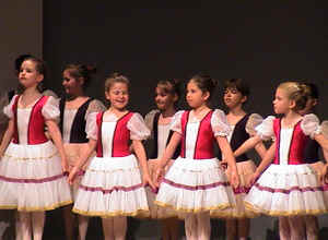 Alli3.JPG (48619 byte)