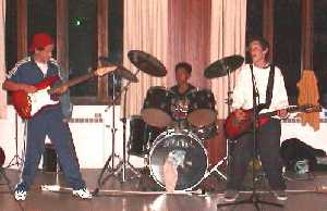 And1.jpg (10995 byte)