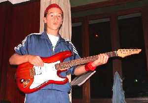 And5.jpg (8893 byte)