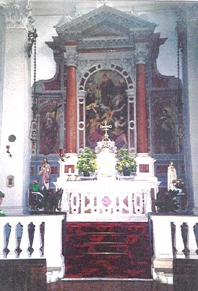 canz_int3.jpg (38604 bytes)