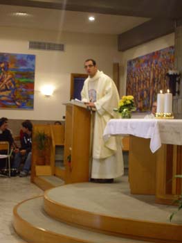 P.Luca durante l'omelia