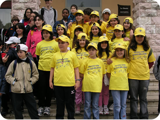 530x390 pixels (73K)