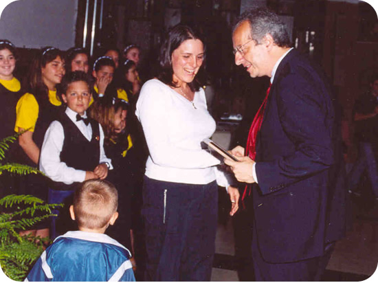 530x390 pixels (66K)