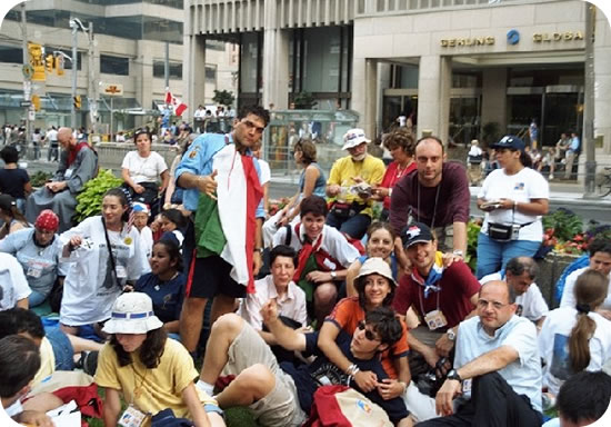 530x362 pixels (75K)