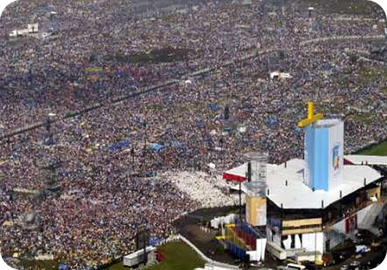 530x362 pixels (83K)