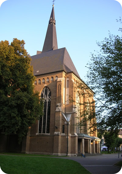 380x548 pixels (84K)