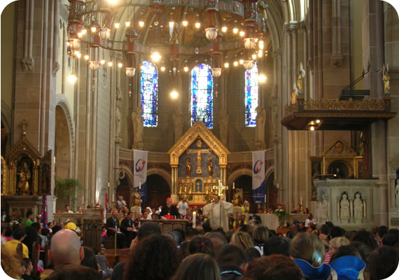 550x378 pixels (70K)