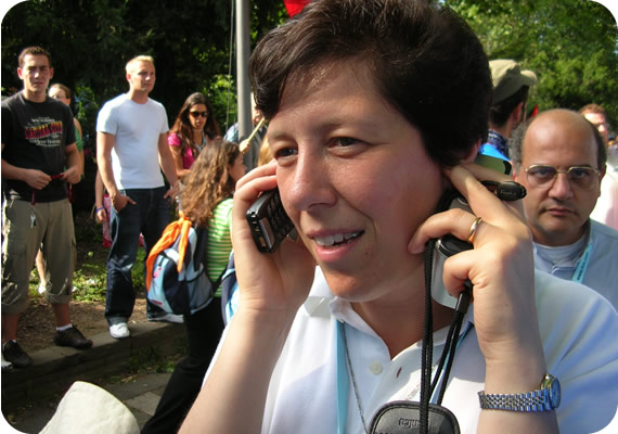 550x378 pixels (65K)