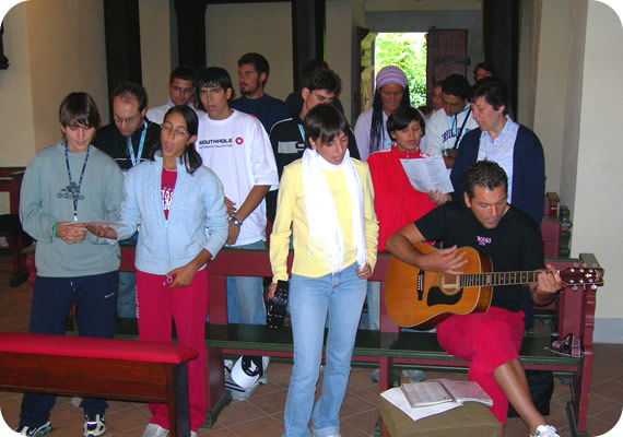 550x378 pixels (61K)