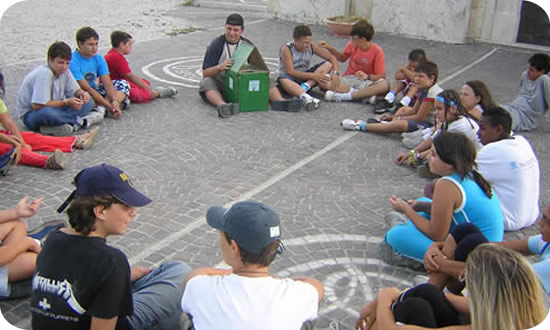 530x308 pixels (52K)