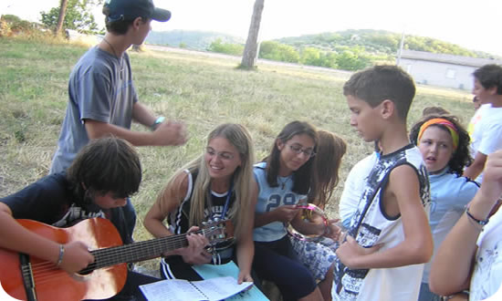 530x308 pixels (49K)