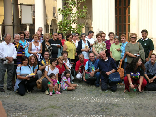 480x352 pixels (76K)