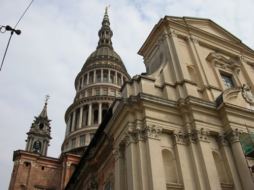 480x353 pixels (42K)