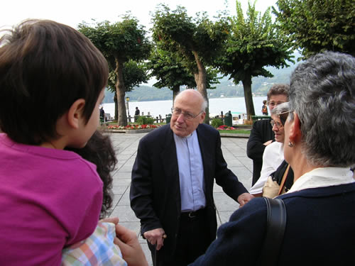 480x353 pixels (42K)