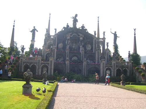 480x353 pixels (59K)