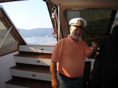 480x352 pixels (62K)