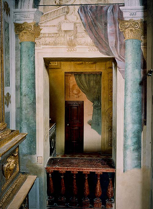 Trompe l'oeil.