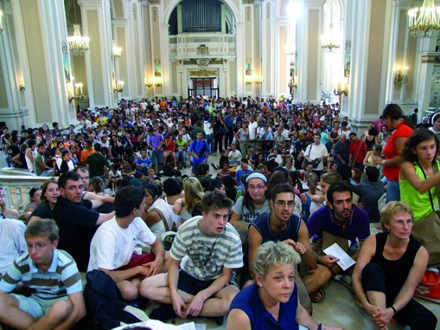 I giovani in cattedrale con padre Bruno
