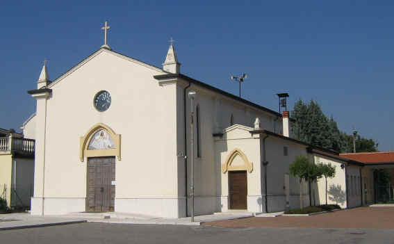 Esterno chiesa dopo restauro - settembre 2001